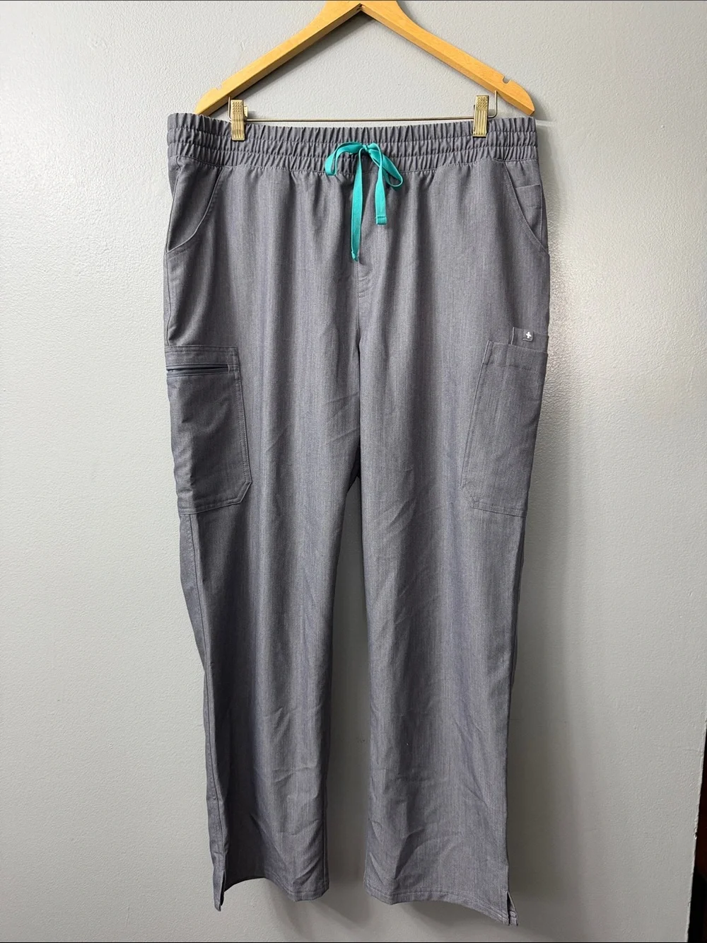 Figs mens gray